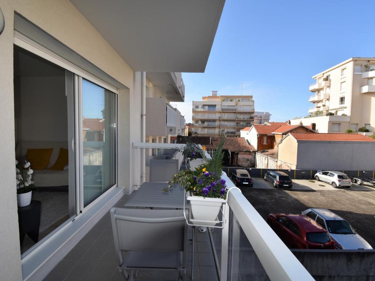 Arcachon : T2 Moderne A 2 Pas De La Plage Avec Balcon, Wifi, Parking Et Tv Cinema - Fr-1-420-71 Экстерьер фото